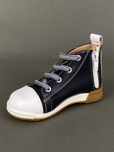 Load image into Gallery viewer, Gorgino Leather Navy Blue High Cut with Shoelaces and Zipper GH201732
