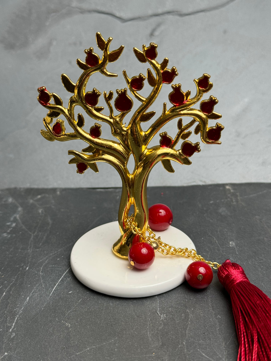 Pomegranate Table Top with Tassel P2411