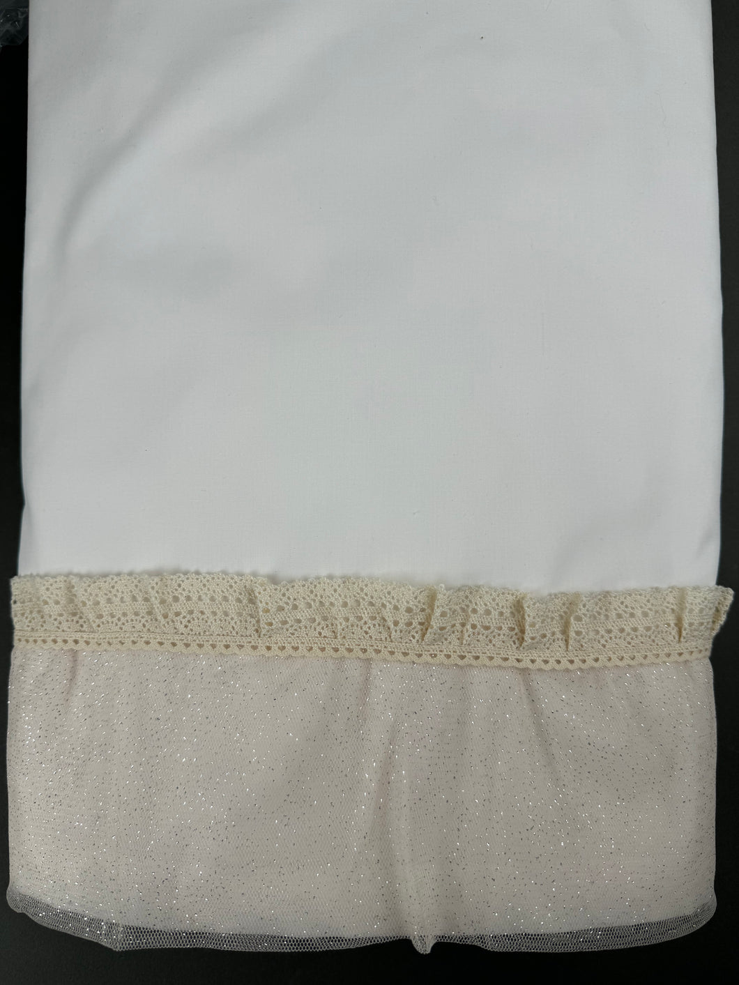 Lathopana Towel Set with Large Bath Towel, Hand Towel, Oil Sheet and Undergarments T2025310