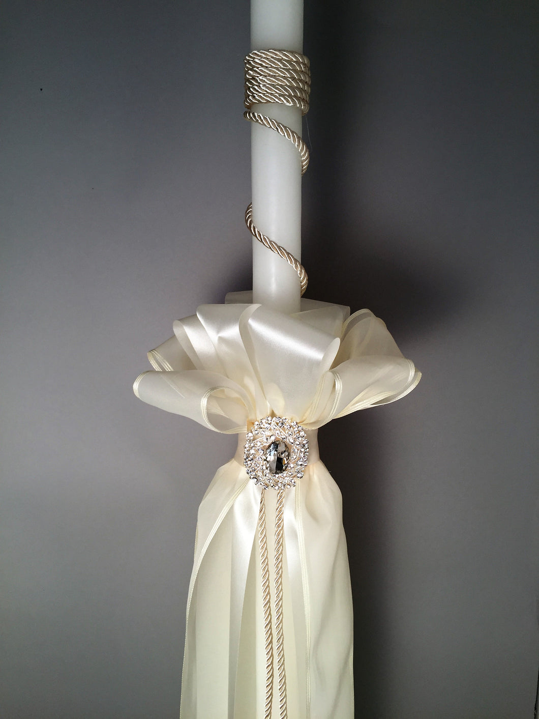 2 Decorated Wedding Candles  RC1785