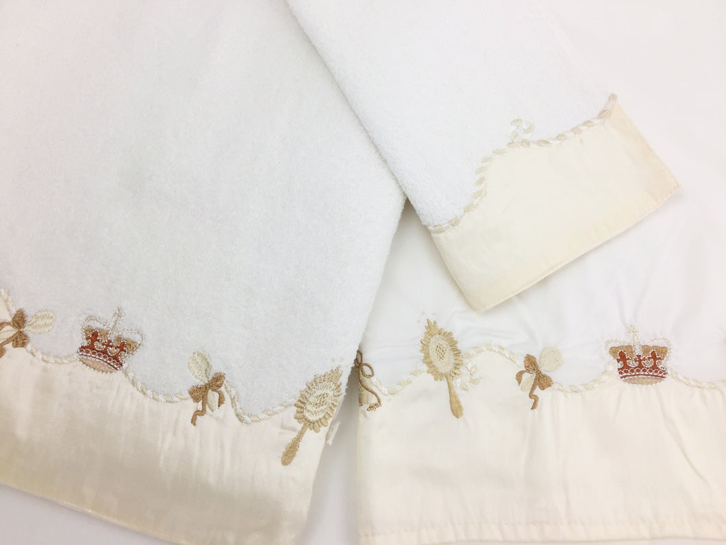 3pc Lathopana Set with Large Bath Towel, Hand Towel, Oil Sheet T2000