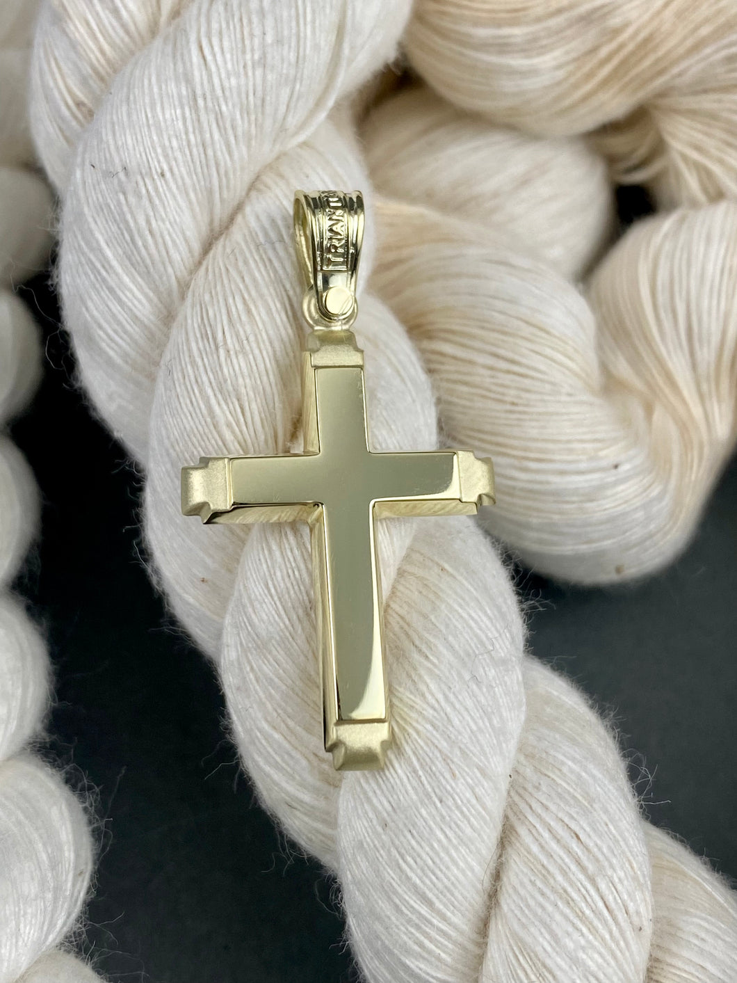 Triantos 14k Yellow Gold Cross Polished and Brushed 2.07g  222611