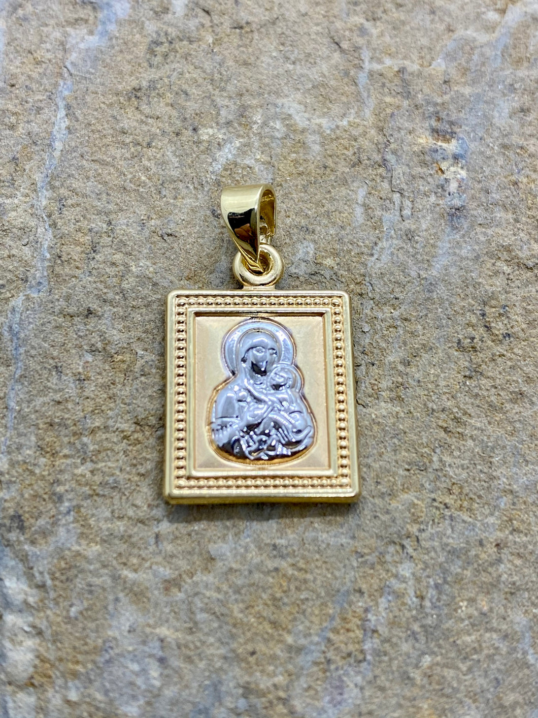 14k Gold Pendant GF25