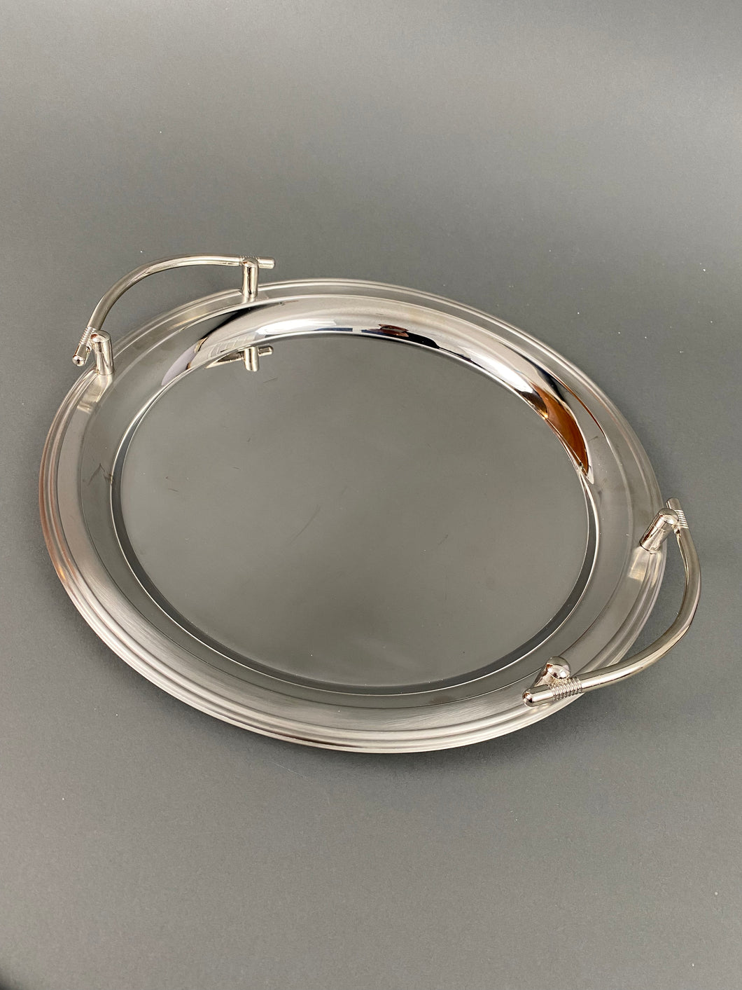 Round Stainless Tray with Handles T102