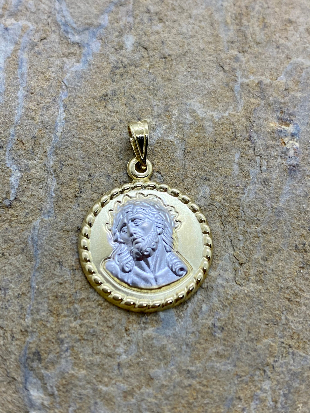 14k Gold Pendant GF26