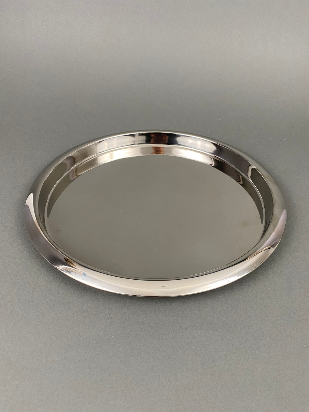 Polished Round Stainless  Steel Tray T105