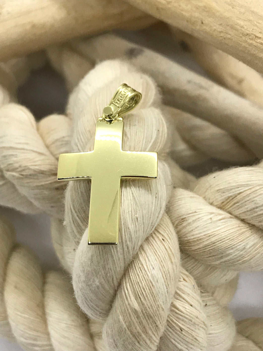 Triantos Yellow Gold Cross 20